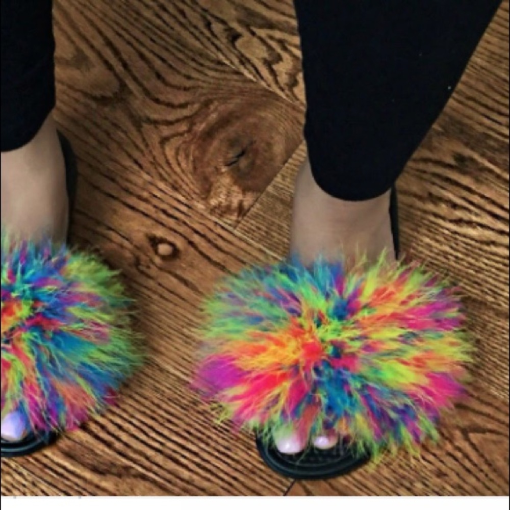 HANDMADE mixed color fur slides!! NO RETURNS - Picture 6 of 6